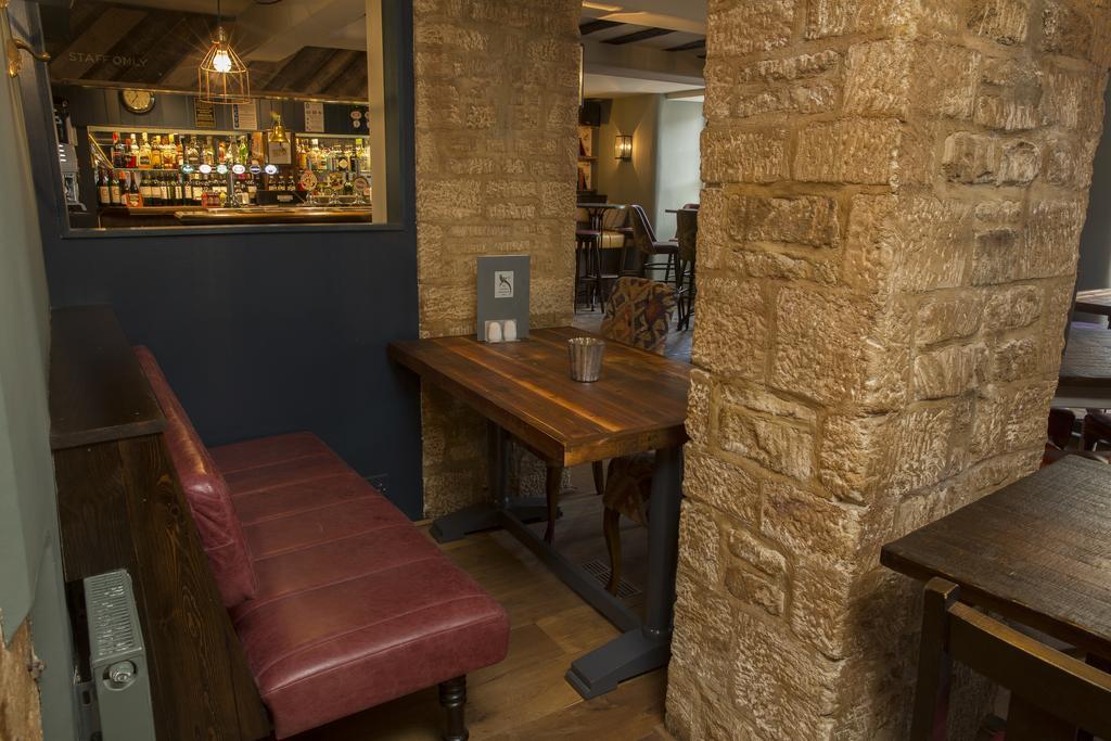 The Golden Pheasant Hotel Burford Luaran gambar