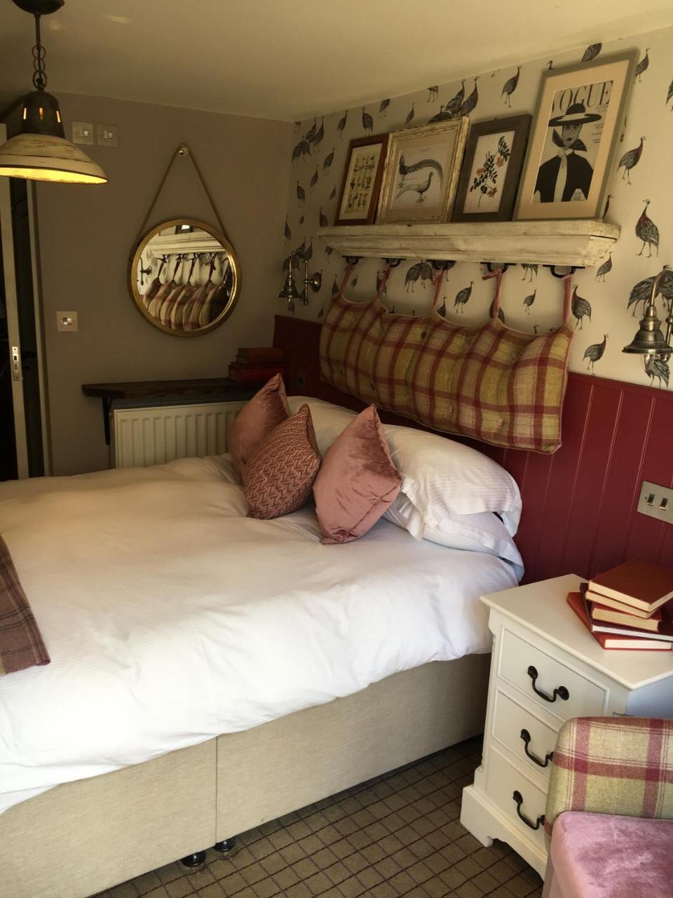 The Golden Pheasant Hotel Burford Luaran gambar